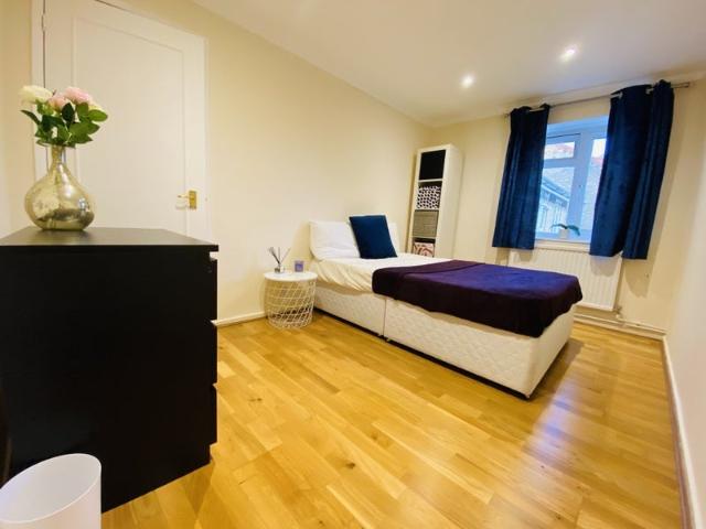 Room for rent in Wandsworth, Greater London