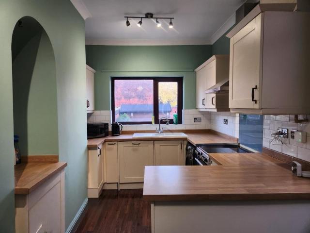 Room for rent in Newton Hill, Wakefield