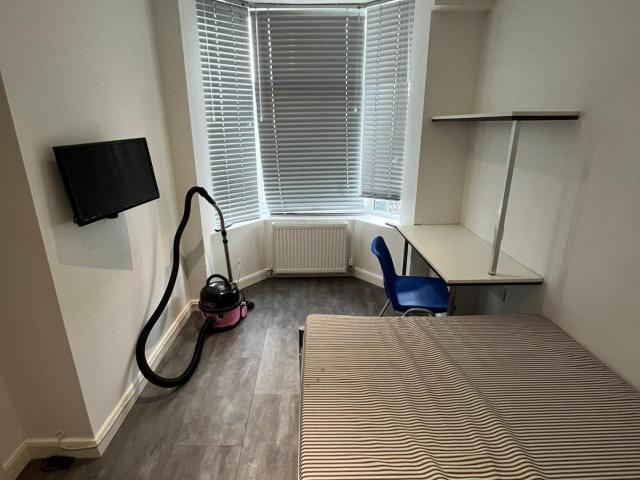 Room for rent in Stoke, Stoke-on-Trent