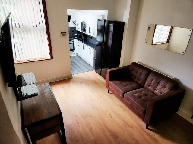 Room for rent in Elmfield, Leicestershire