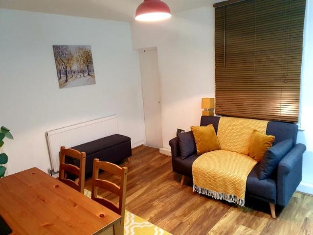 Room for rent in Maryland, Greater London