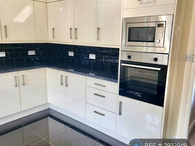 Room for rent in Bassett Green, City Of Southampton
