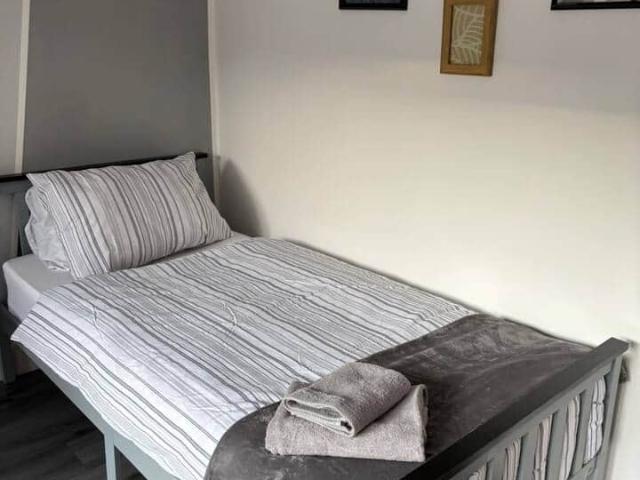 Room for rent in Potters Corner, East Midlands