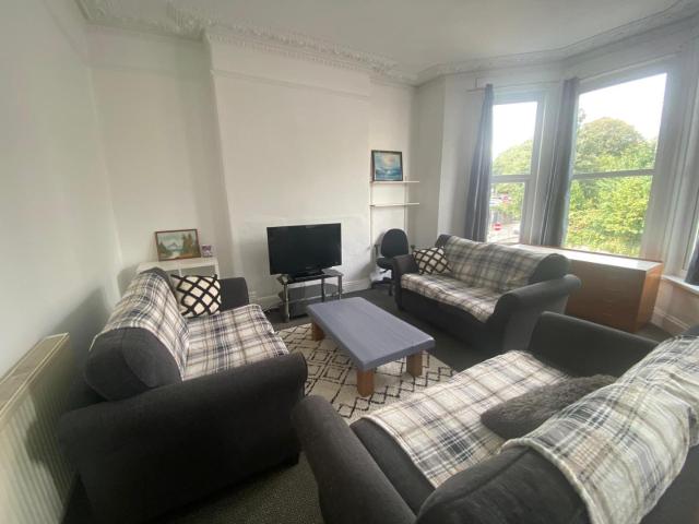 Room for rent in Lipson Vale, Mount Wise
