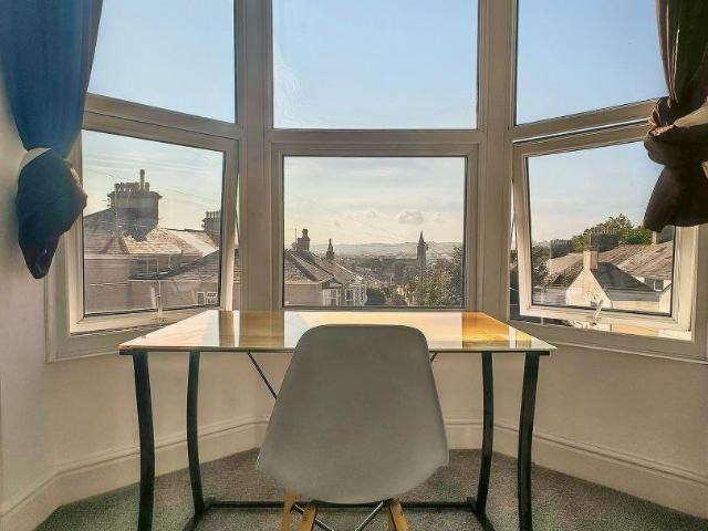Room for rent in Lipson Vale, Mount Wise