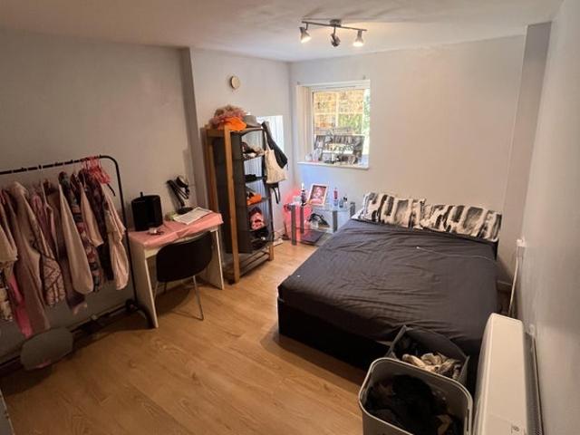 Room for rent in South Hampstead, Greater London