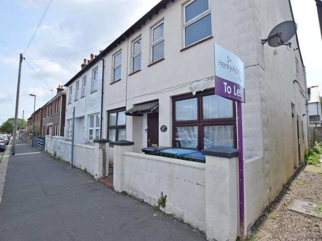 Flat for rent in Clapham, West Sussex