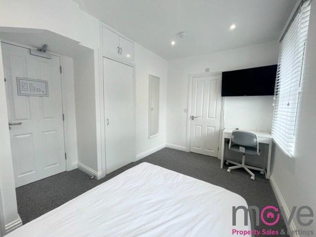 Room for rent in Wotton, Gloucester