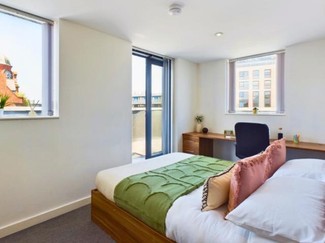 Room for rent in Islington, Calderstones
