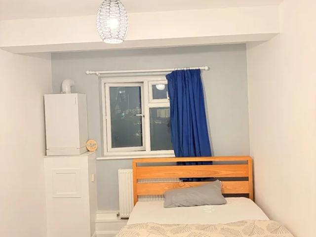 Room for rent in Alton Barnes, Essex