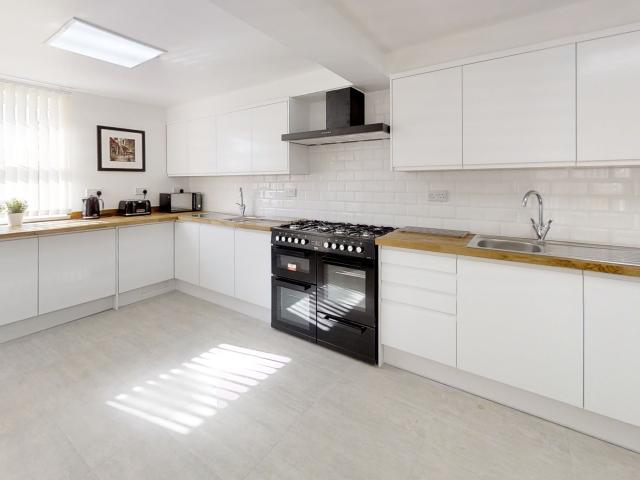 Room for rent in Strood