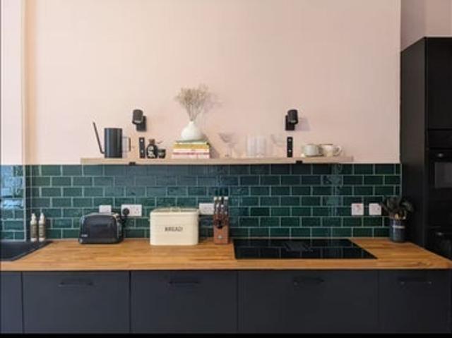 Room for rent in Lorne, Leith