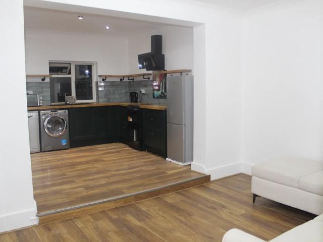 Room for rent in Luton, Chatham