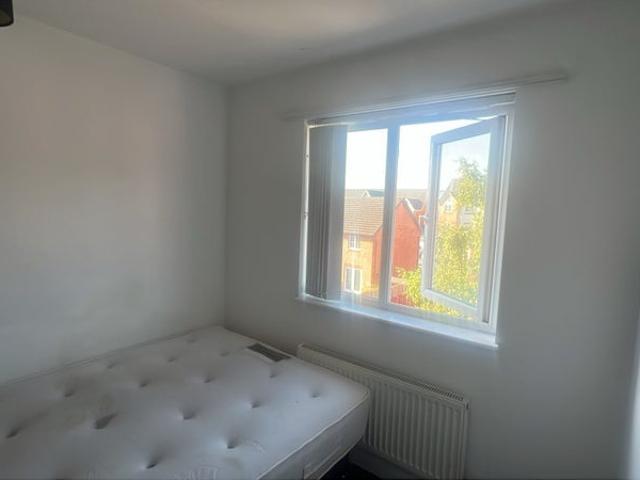 Room for rent in Stoke, Stoke-on-Trent