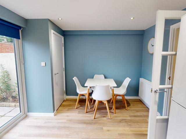 Room for rent in Watergate, Devon