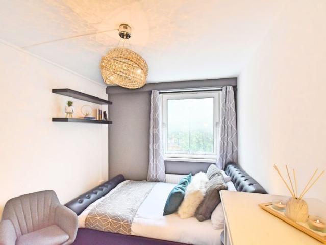 Room for rent in Mile End, Greater London
