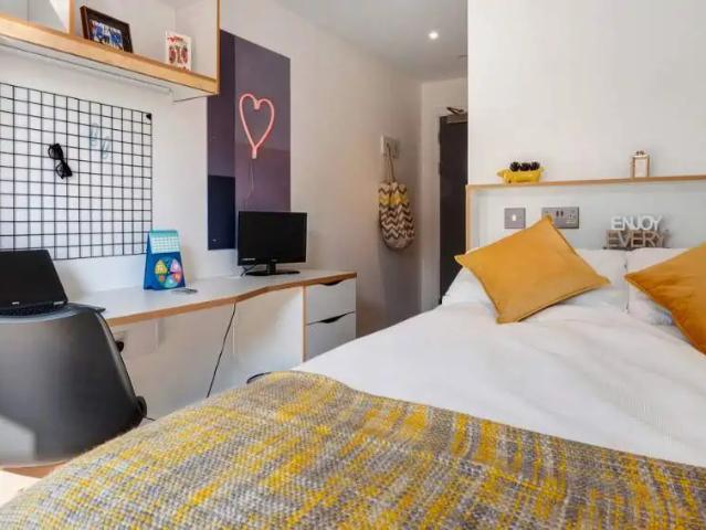 Flat for rent in Hythe, Fordham Heath