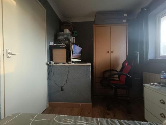 Room for rent in Langley Green, Crawley
