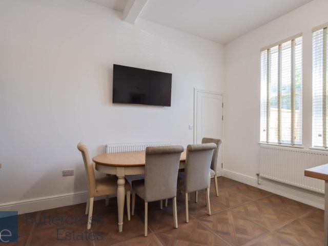 Room for rent in Alverton, East Midlands