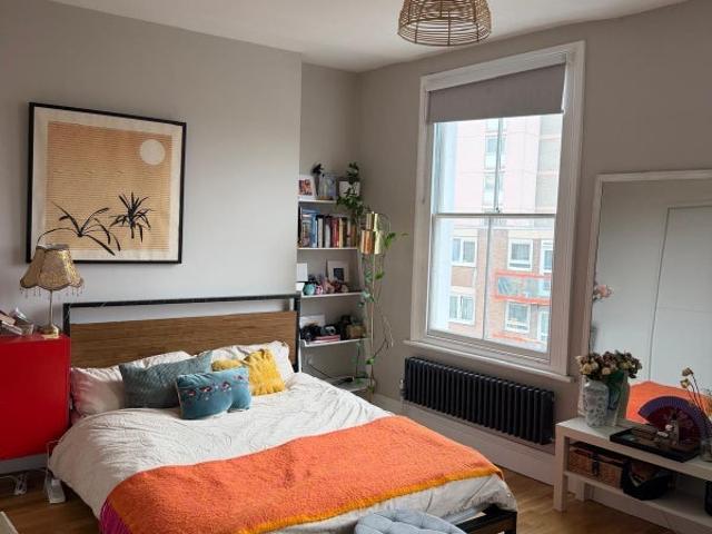 Room for rent in Maitland Park, Greater London