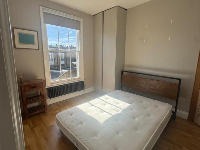 Room for rent in Maitland Park, Greater London