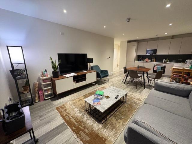 Room for rent in Greenwich Town Centre, Greater London
