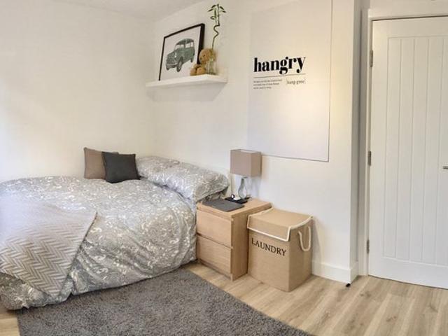 Flat for rent in Old Ford, Greater London