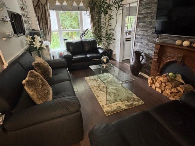 Room for rent in Hollins, Bury