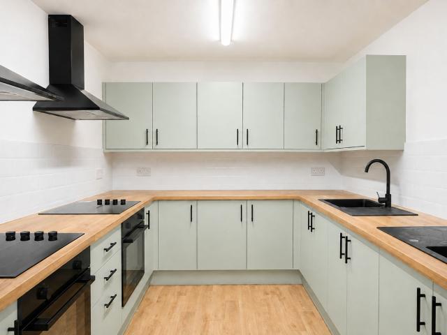 Room for rent in Springfield, Lee Bank
