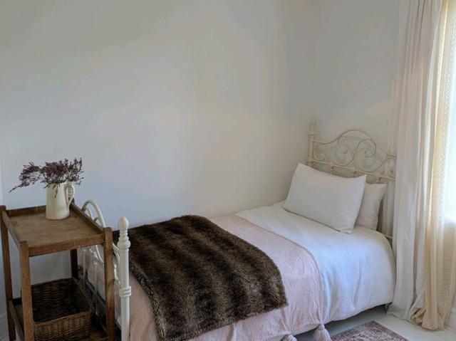Room for rent in Stubbin, Deepcar