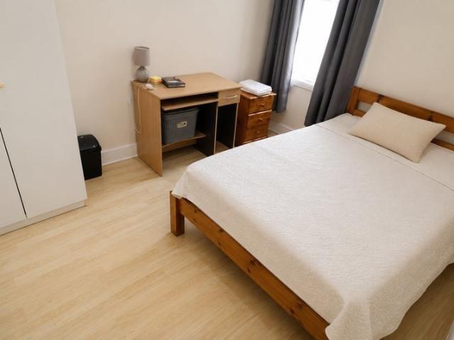 Room for rent in London Borough of Ealing, Hanwell