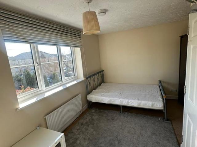 Room for rent in Enfield Island Village, Greater London