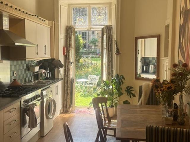 Room for rent in Marchmont, Scotland