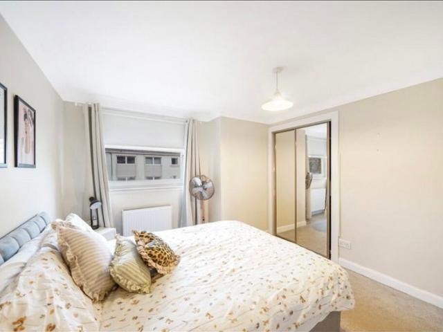 Room for rent in Lennoxtown, Scotland