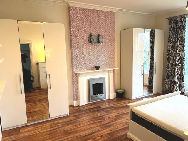 Room for rent in Broomhill, South Yorkshire
