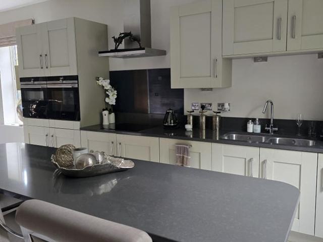 Room for rent in Newton, New Bilton