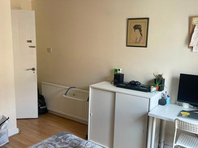 Room for rent in Woodside, Glasgow