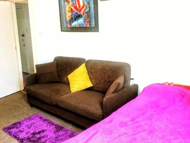 Room for rent in Kensal Town, Greater London