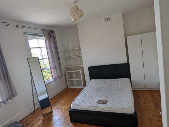 Room for rent in Clapham, Greater London