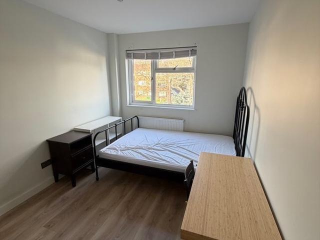 Room for rent in South Woodford, Greater London