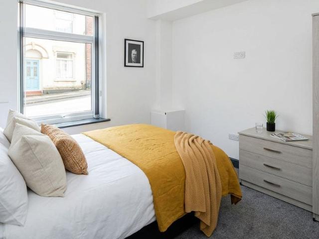 Room for rent in Hanley, Stoke-on-Trent