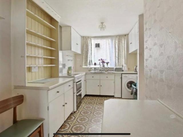 Room for rent in Maryland, Greater London
