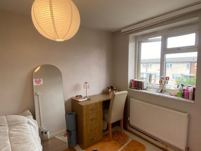 Room for rent in Haggerston, Greater London