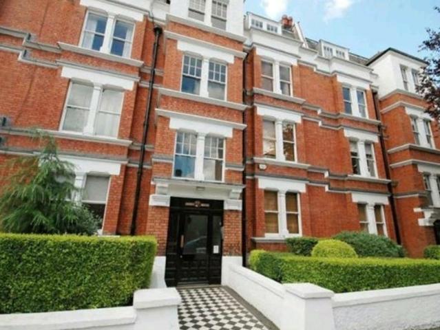 Flat for rent in London Borough of Camden, Greater London