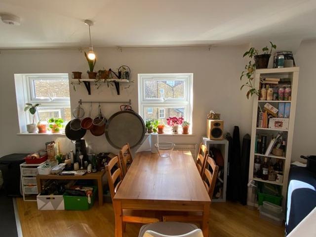 Room for rent in Shacklewell, Greater London