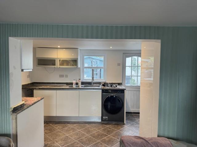 Room for rent in Bear Cross, Kinson