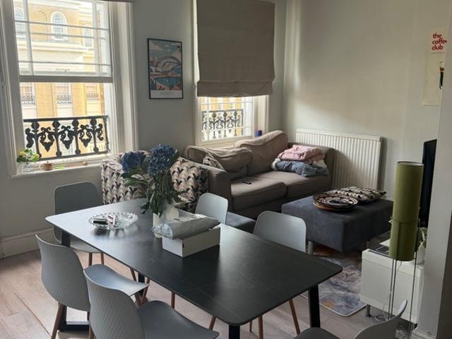 Room for rent in Angel, Greater London