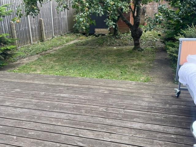 Room for rent in Bowes, Greater London