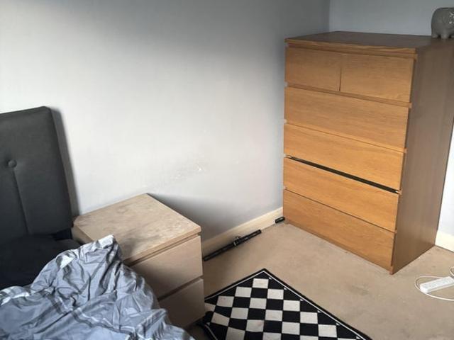 Room for rent in Foxholes, Poole