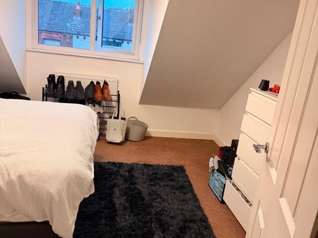Room for rent in Lee Bank, Greater Manchester